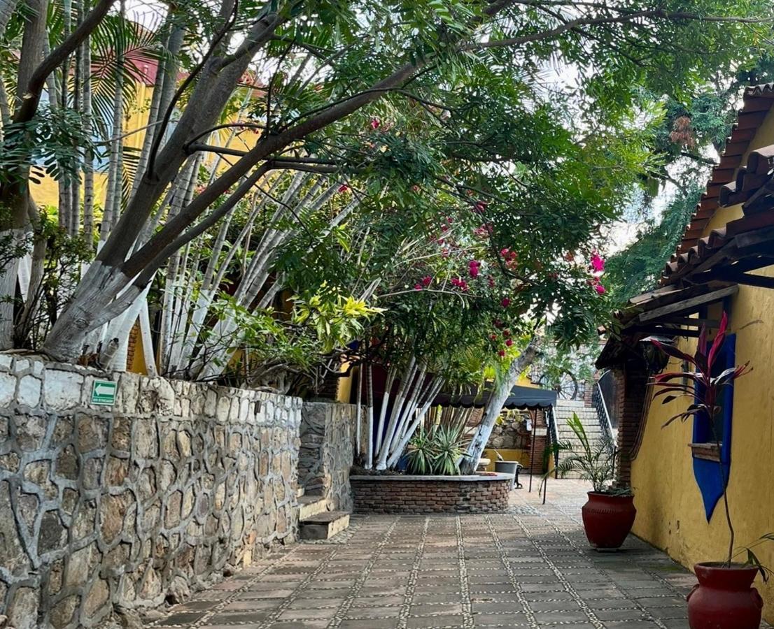 Hotel Rancho Escondito ปูแอร์โตเอสกอนดิโด ภายนอก รูปภาพ